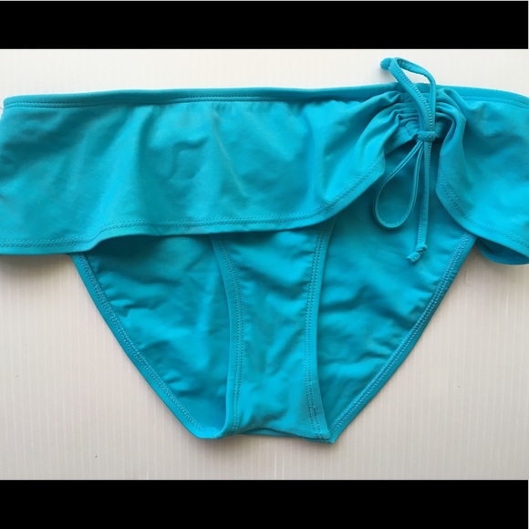 Body Glove 2 Pc bikini halter top & cheeky bottom - Picture 2 of 7